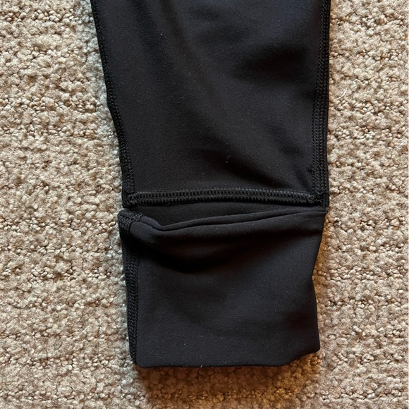 High Rise Yoga Leggings with Stirrups - Picture 4 of 4
